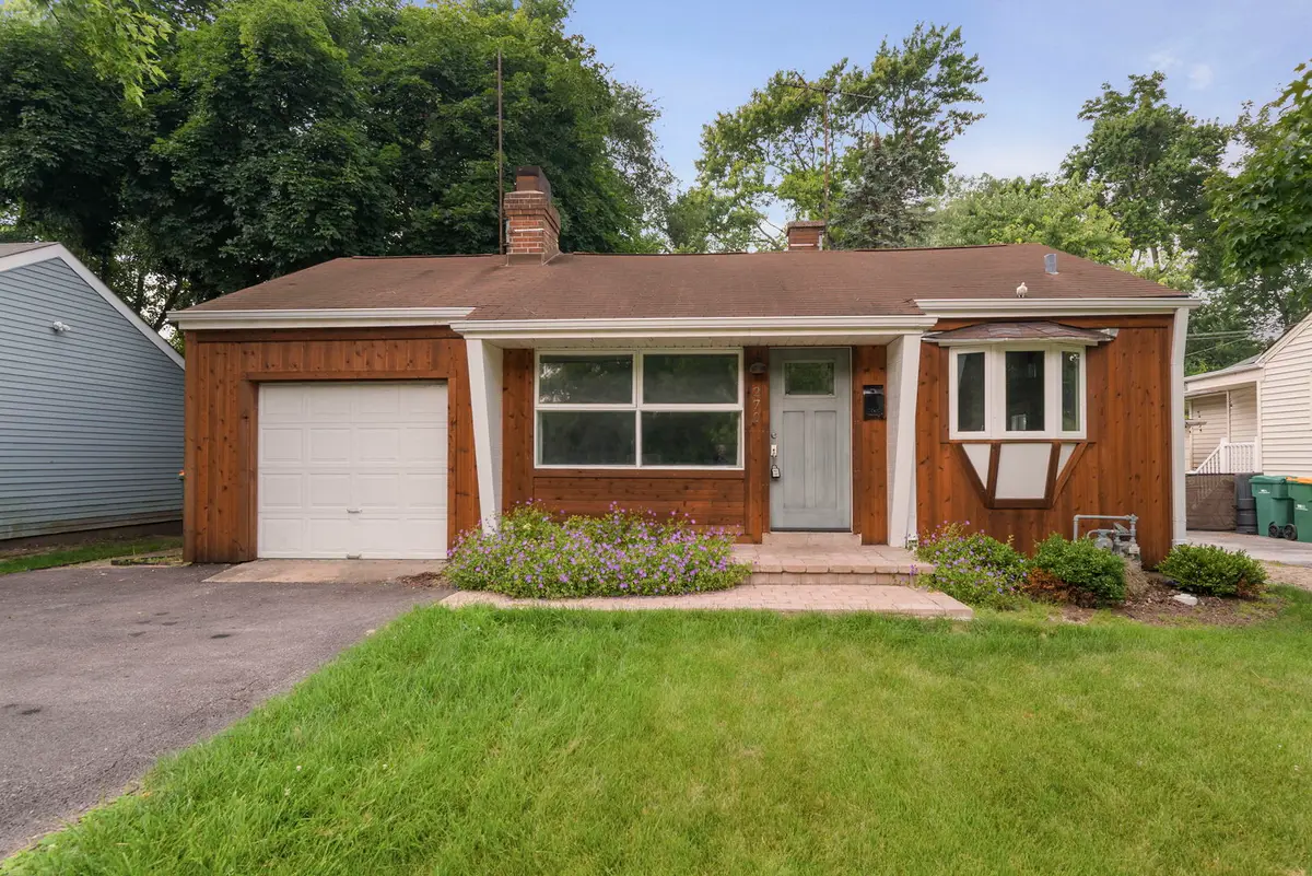 270 Lagoon Drive, Northfield, IL 60093 - #1