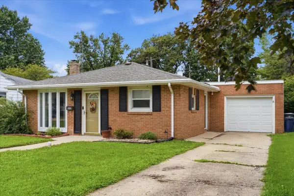 808 W 14th Street, Sterling, IL 61081