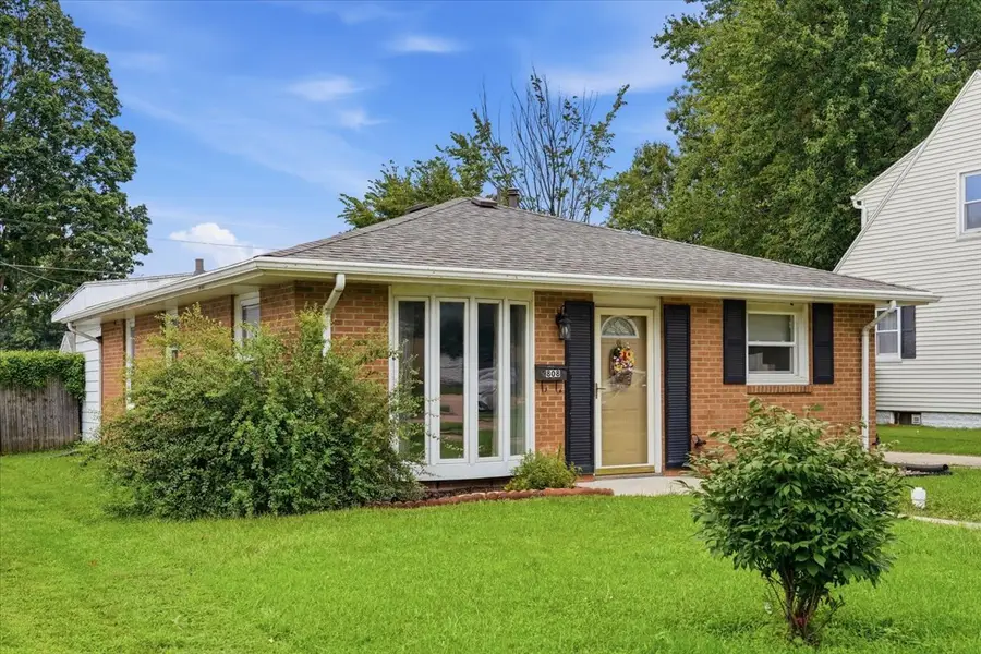 808 W 14th Street, Sterling, IL 61081 - #3