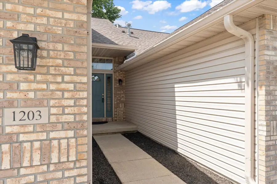 1203 Windwood Lane, Mahomet, IL 61853 - #3