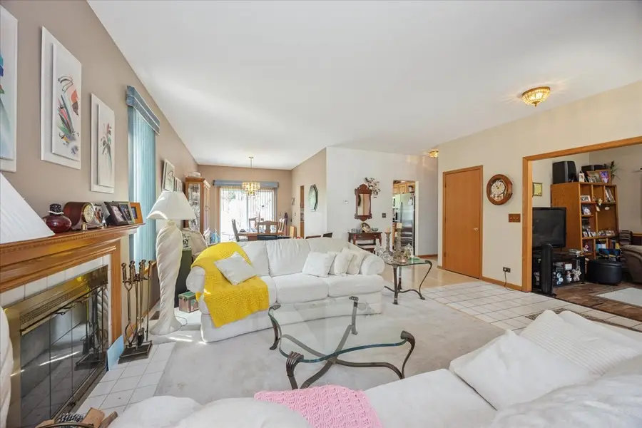 4700 Chapman Drive, Plainfield, IL 60586 - #3