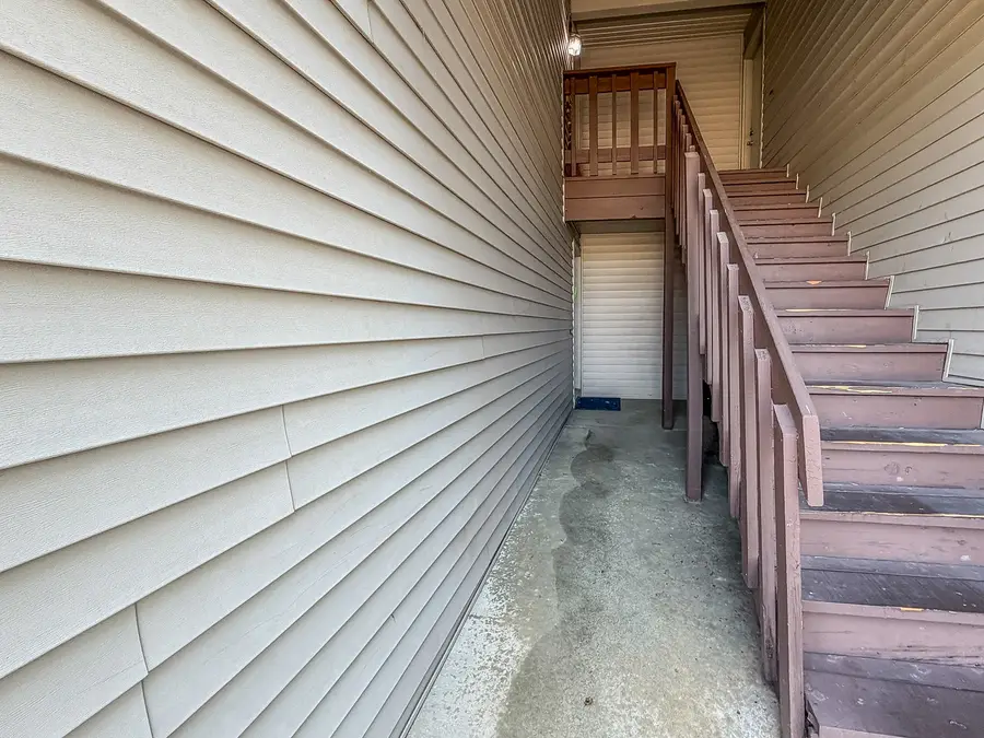 1120 Kara Drive #1120, Champaign, IL 61822 - #2