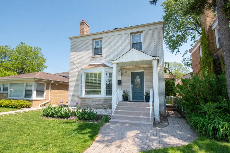 7141 N Kedvale Avenue, Lincolnwood, IL 60712 - #2