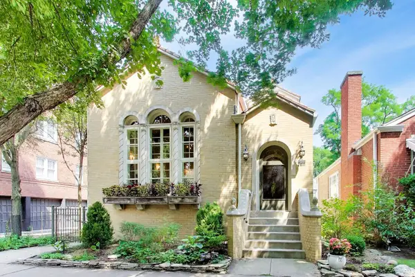 1211 Harvard Terrace, Evanston, IL 60202