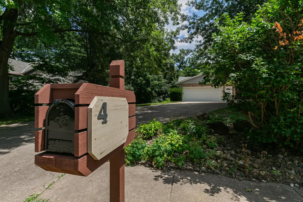 4 Vale Court, Moline, IL 61265 - #1