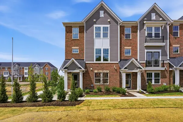222 Steeple Bush Lane #9440, Schaumburg, IL 60193