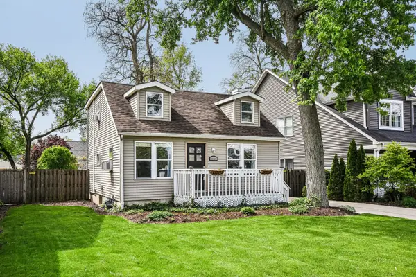 1031 Adelia Street, Downers Grove, IL 60516