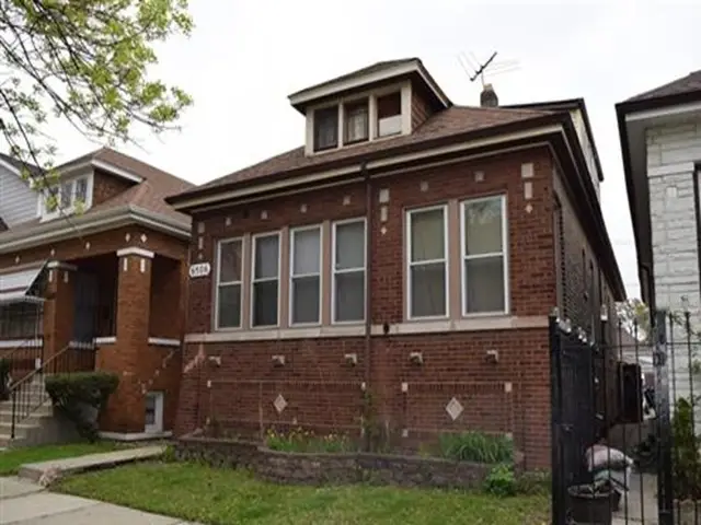 6506 S Sacramento Avenue, Chicago, IL 60629 - #3