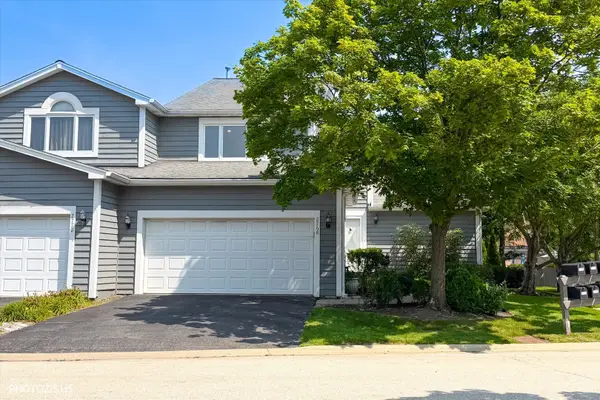 2768 The Mews, Northbrook, IL 60062
