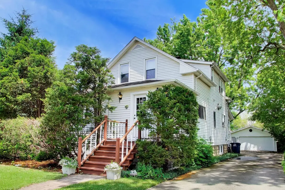 671 S 5th Avenue, Des Plaines, IL 60016 - #1