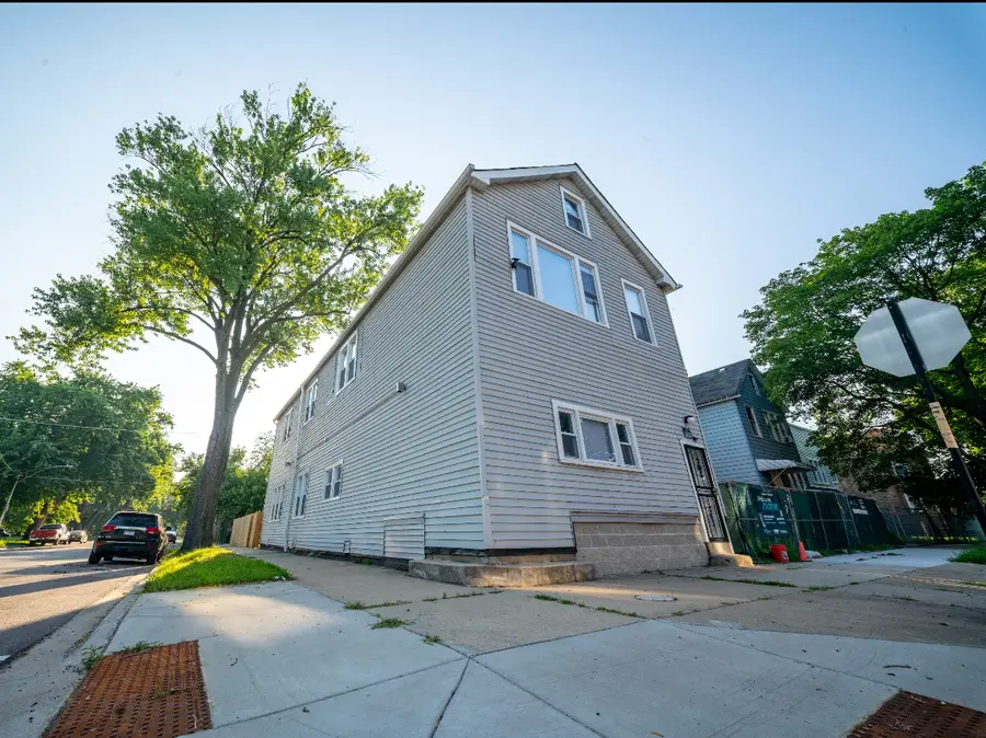 5256 S Carpenter Street, Chicago, IL 60609 - #2
