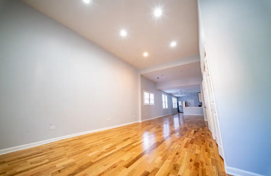 5256 S Carpenter Street, Chicago, IL 60609 - #3