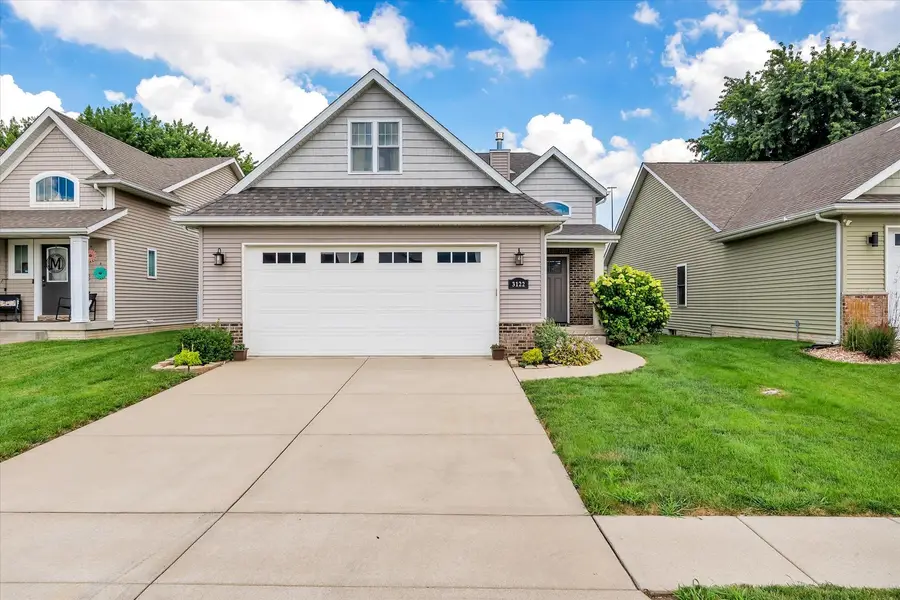 3122 W 34th Street, Davenport, IA 52806 - #2