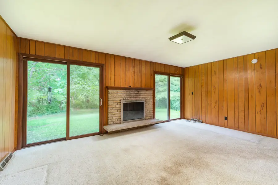 259 N 2559th Road, Peru, IL 61354 - #3