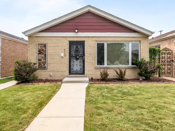 9546 S Emerald Avenue, Chicago, IL 60628