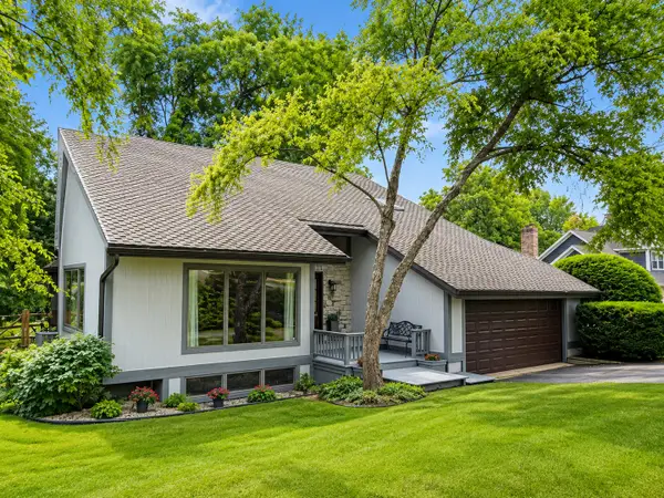 5N961 Ravine Drive, St. Charles, IL 60175