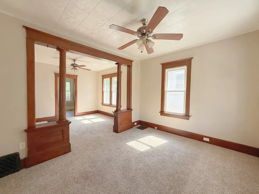 3325 7 1/2 Avenue, Rock Island, IL 61201 - #3