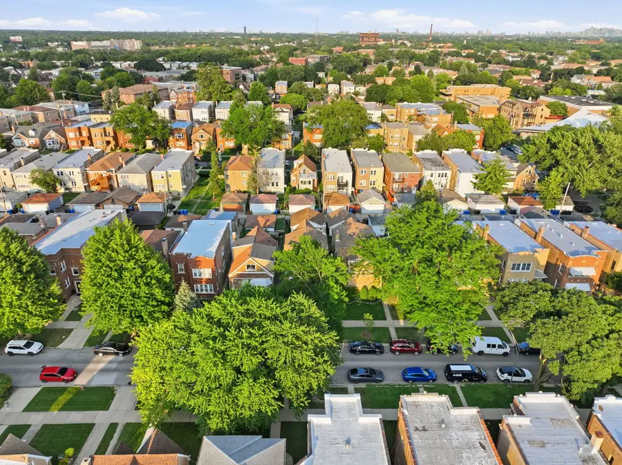 4923 N Mason Avenue, Chicago, IL 60630 - #2