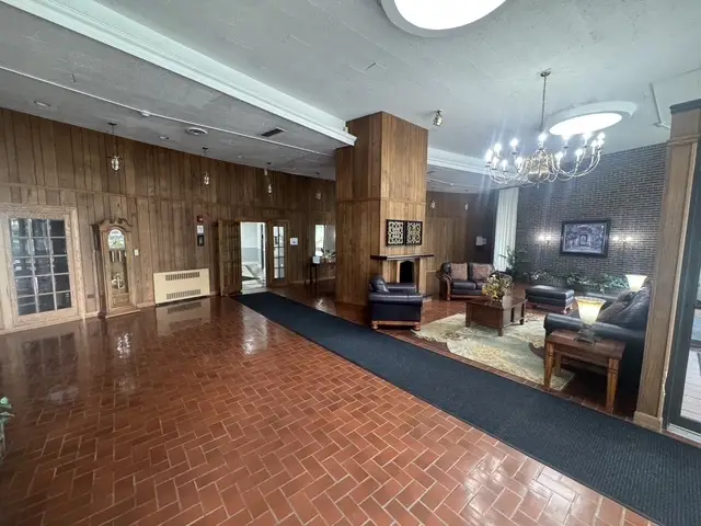 20 N Tower Road #5B, Oak Brook, IL 60523 - #2