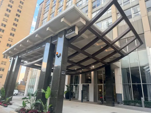 655 W Irving Park Road #716, Chicago, IL 60613