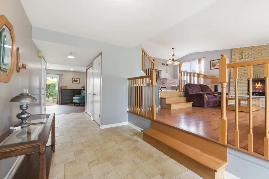 1106 S Sprucewood Drive, Mount Prospect, IL 60056 - #2