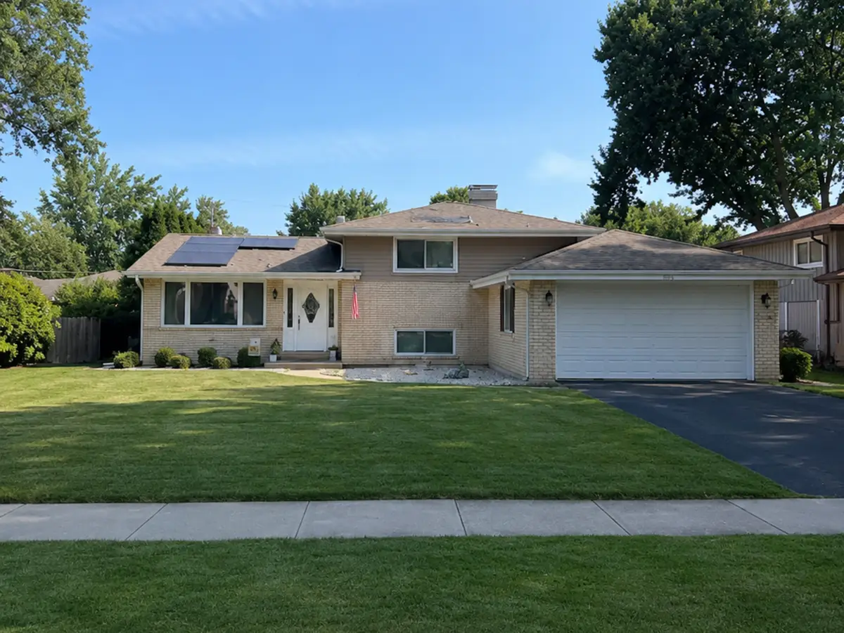 Address Withheld By Seller, Palatine, IL 60074 - #1
