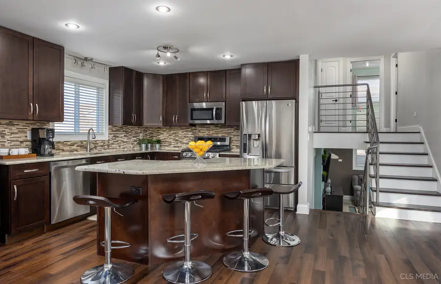 Address Withheld By Seller, Palatine, IL 60074 - #2