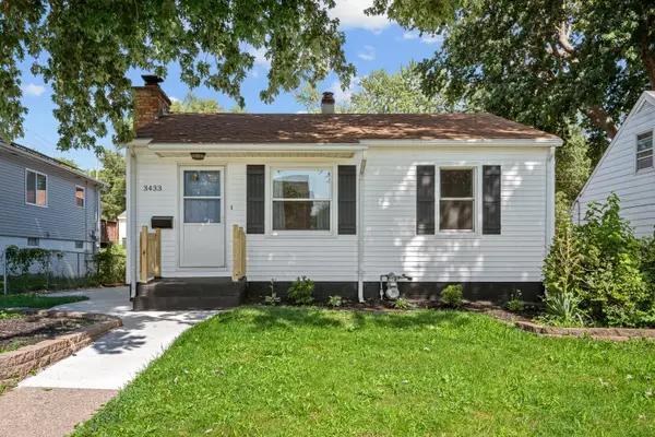 3433 N Sturdevant Street, Davenport, IA 52806