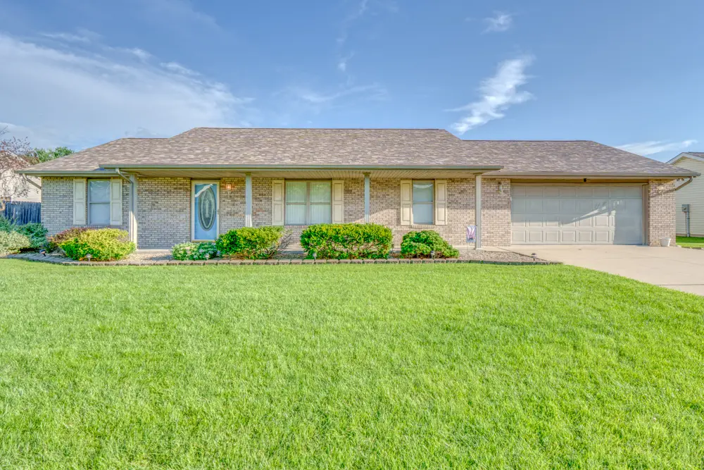 2213 Darren Drive, Marion, IL 62959 - #1
