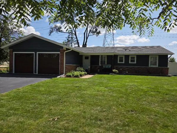 601 Walnut Lane, Elk Grove Village, IL 60007