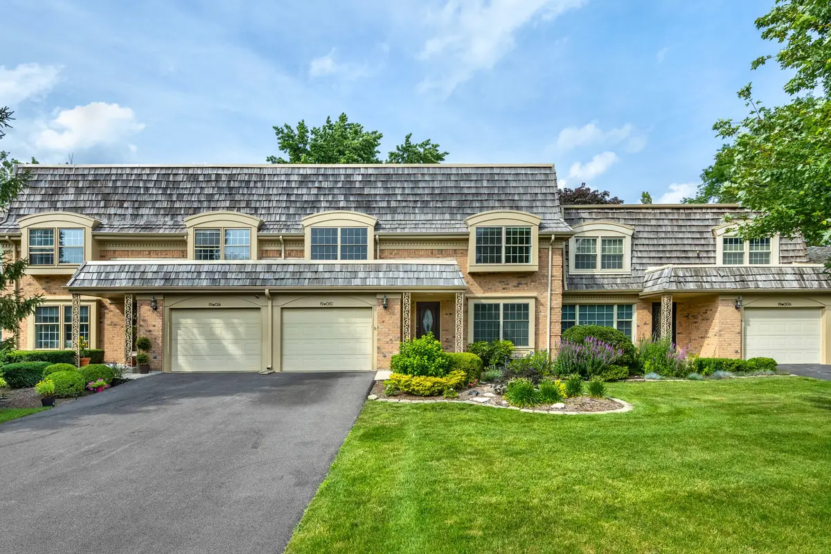19W010 Avenue Normandy East Avenue, Oak Brook, IL 60523 - #1