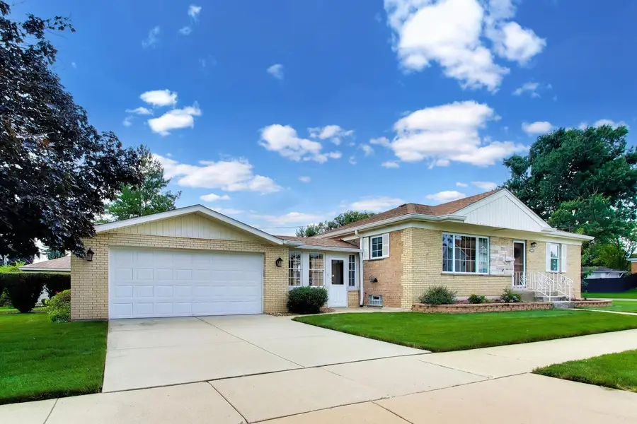 1601 Mayfair Avenue, Westchester, IL 60154 - #3