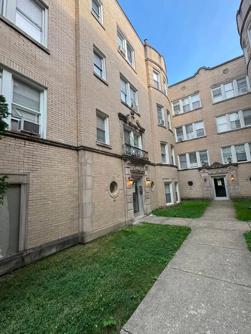 2751 W Arthur Avenue #2, Chicago, IL 60645 - #2