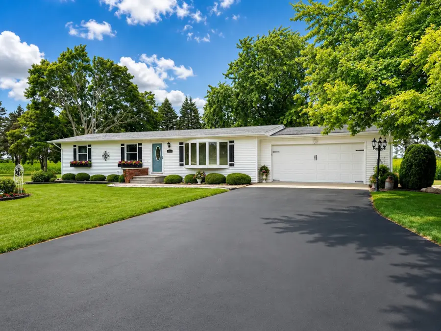 14121 Barber Greene Road, Sycamore, IL 60178 - #2
