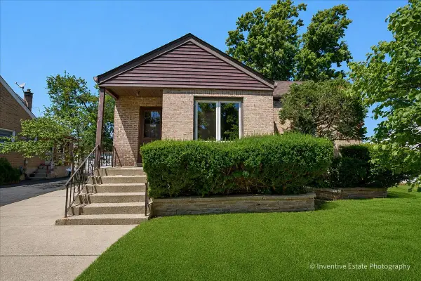 112 West Drive, Northlake, IL 60164