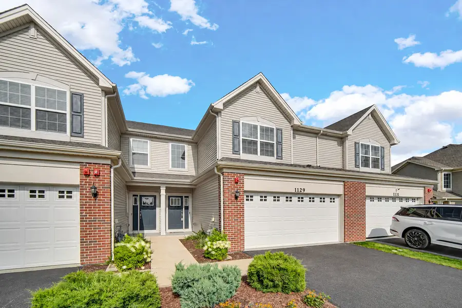 1129 Hawk Hollow Drive, Yorkville, IL 60560 - #2
