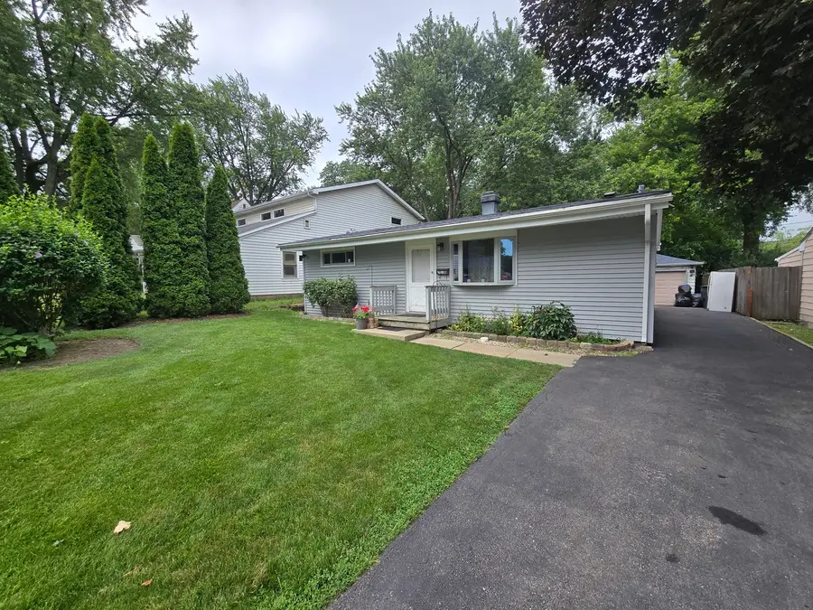 164 N Prairie Avenue, Mundelein, IL 60060 - #2