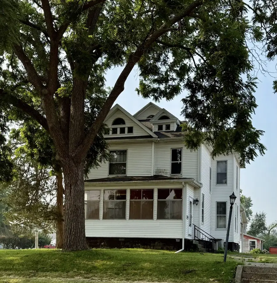 721 Pleasant Street, Kewanee, IL 61443 - #2