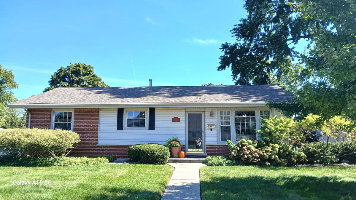 13039 W Playfield Drive, Crestwood, IL 60418 - #1