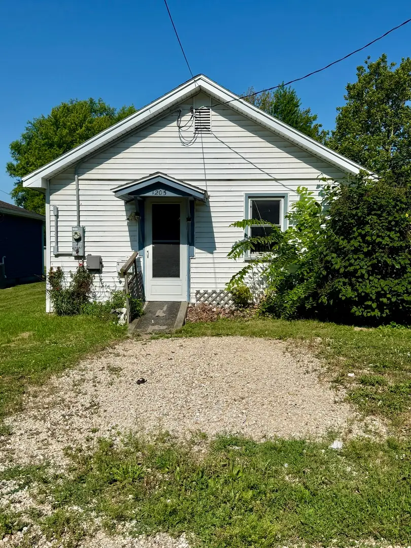 1205 K Avenue, Sterling, IL 61081 - #1
