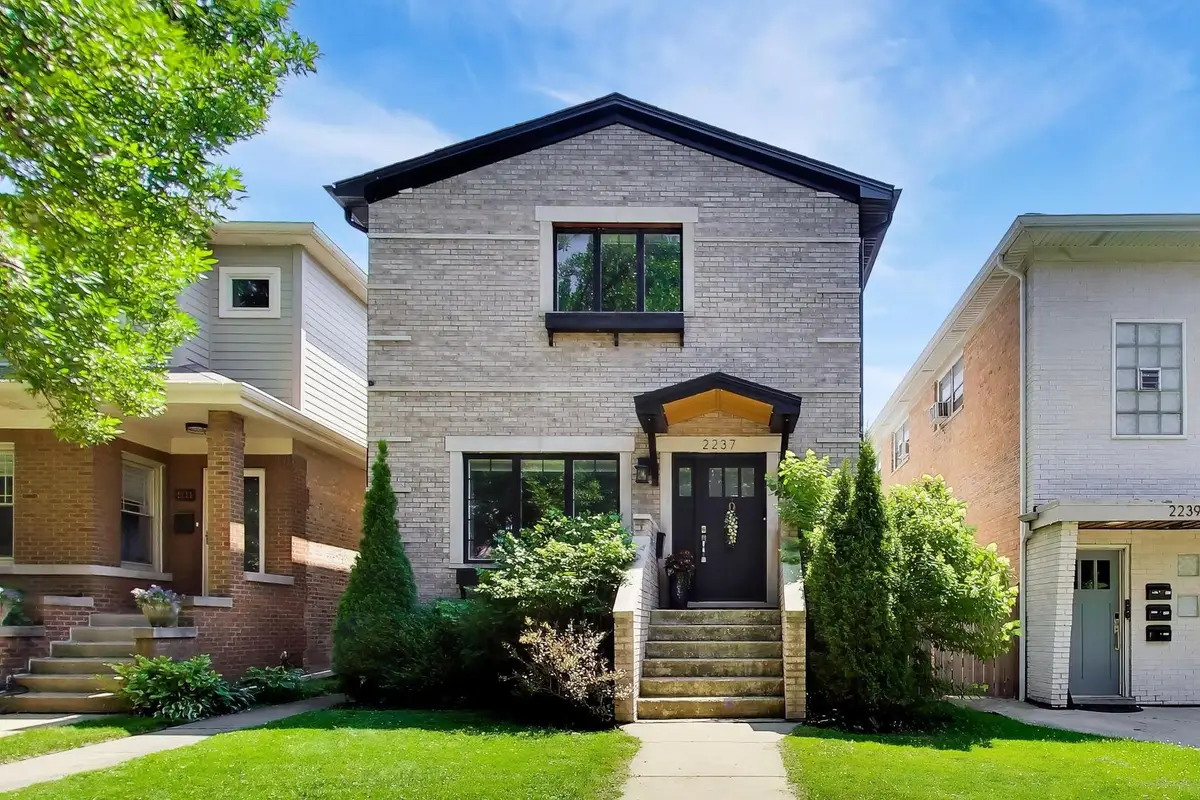 2237 W Winona Street, Chicago, IL 60625 - #1
