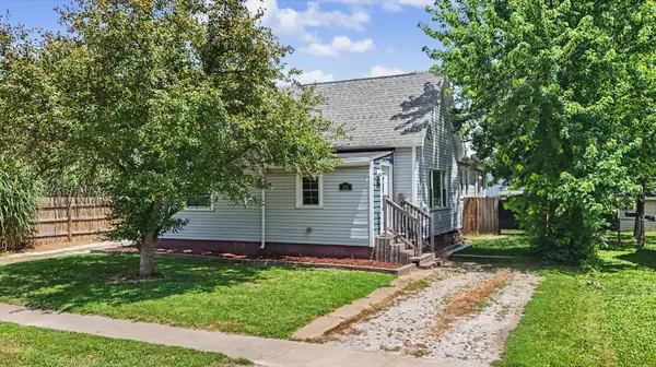 315 N Main Street, Arrowsmith, IL 61722