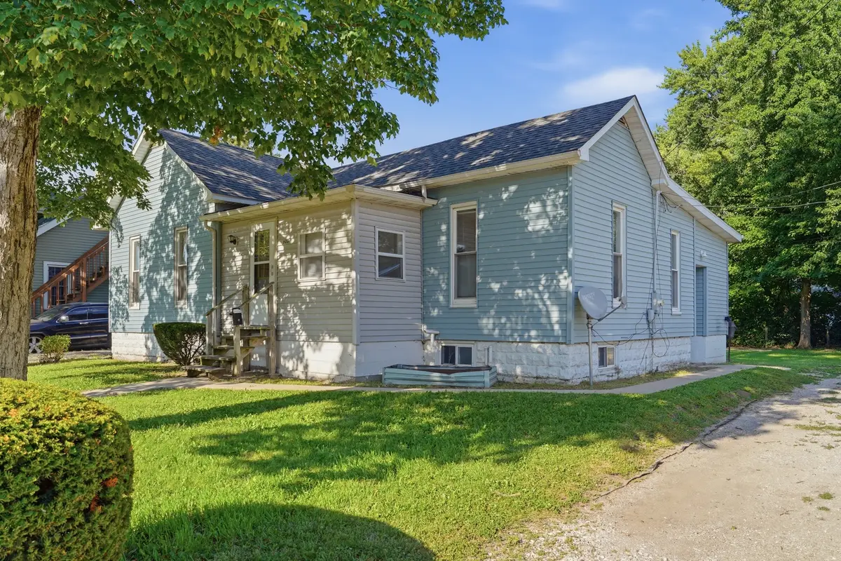 608 Avenue E, Sterling, IL 61081 - #1