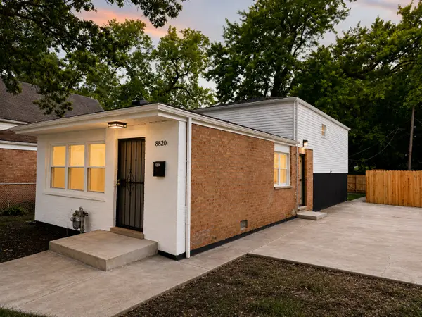 8820 S Princeton Avenue, Chicago, IL 60620