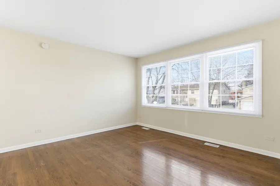 16419 Woodlawn West Avenue, South Holland, IL 60473 - #3