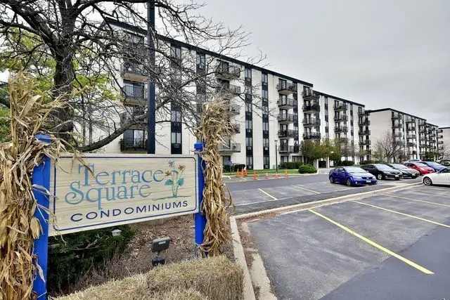 9701 N Dee Road N #6K, Niles, IL 60714 - #1