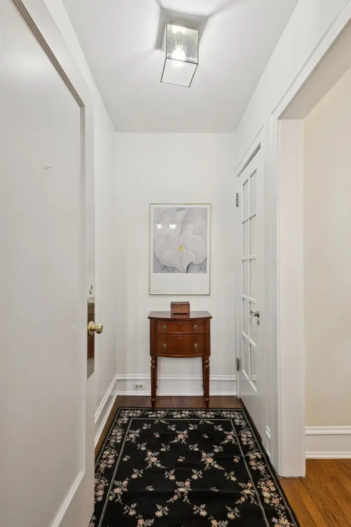 542 W Brompton Avenue #1N, Chicago, IL 60657 - #2