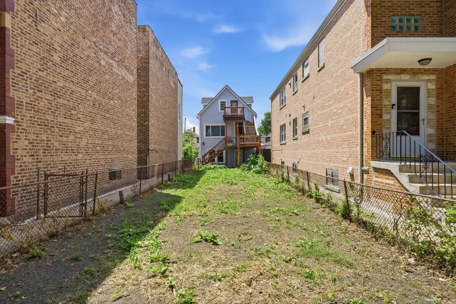 2627 W Montgomery Avenue, Chicago, IL 60632 - #2