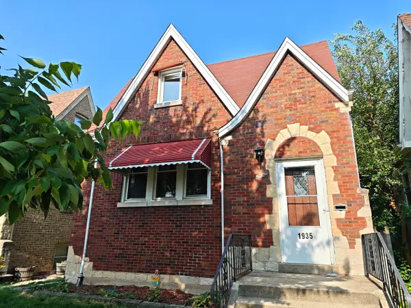 1935 Wenonah Avenue, Berwyn, IL 60402
