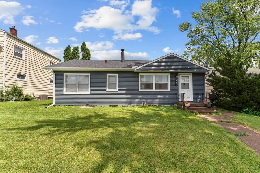 2521 N Division Street, Davenport, IA 52804 - #2